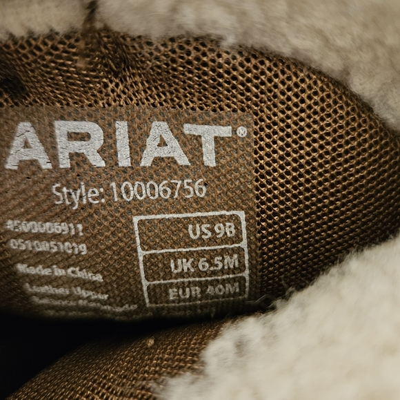 Ariat women's sherpa trimmed leather cowboy boots size 9 - Picture 3 of 7